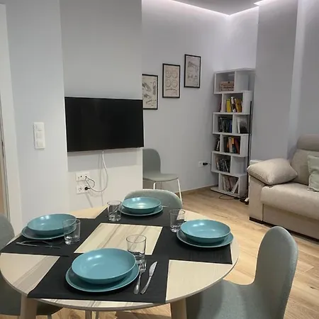 Centro Gvsm Апартаменты Леон